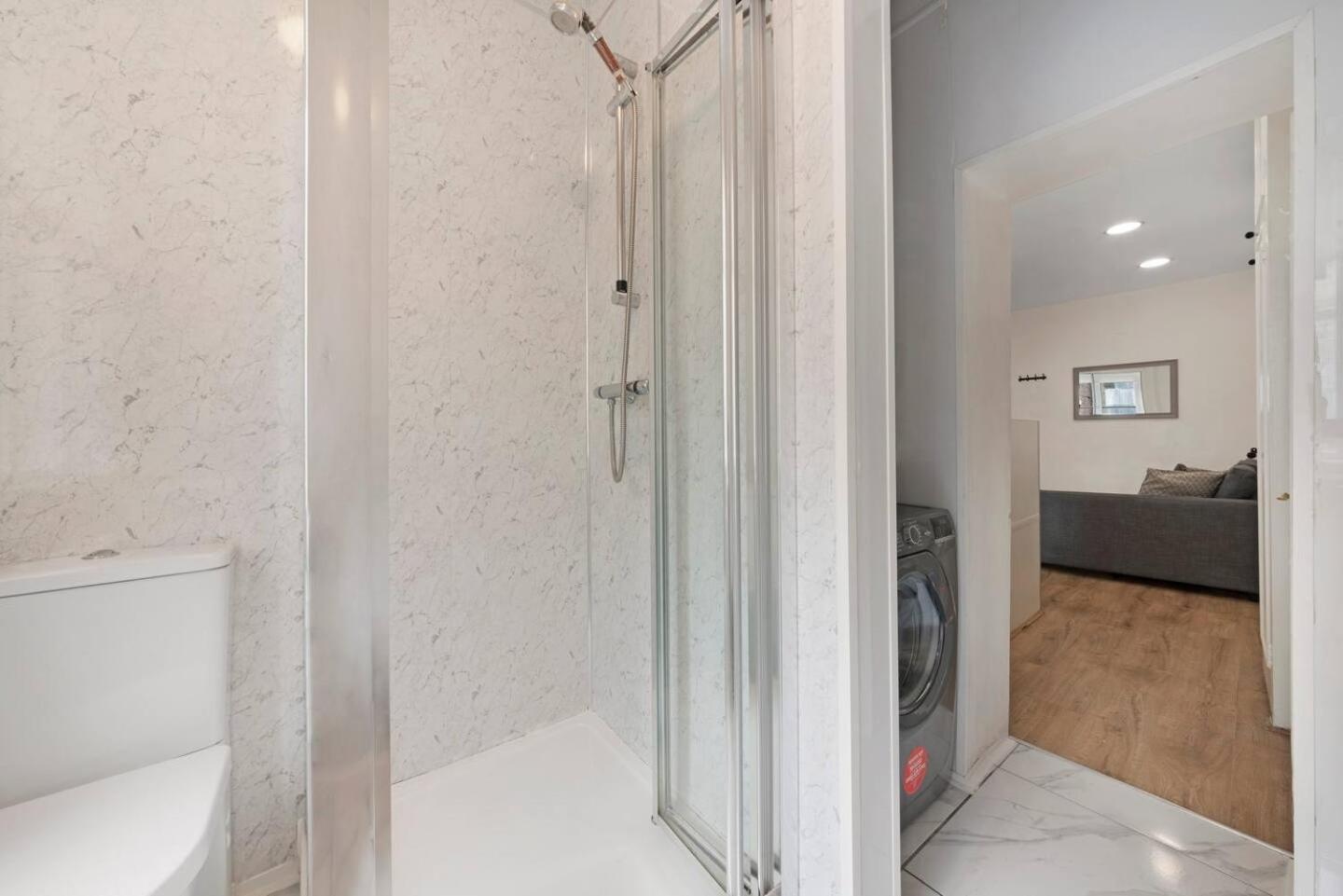2 Bed Piccadilly Apartment 3 London Eksteriør billede