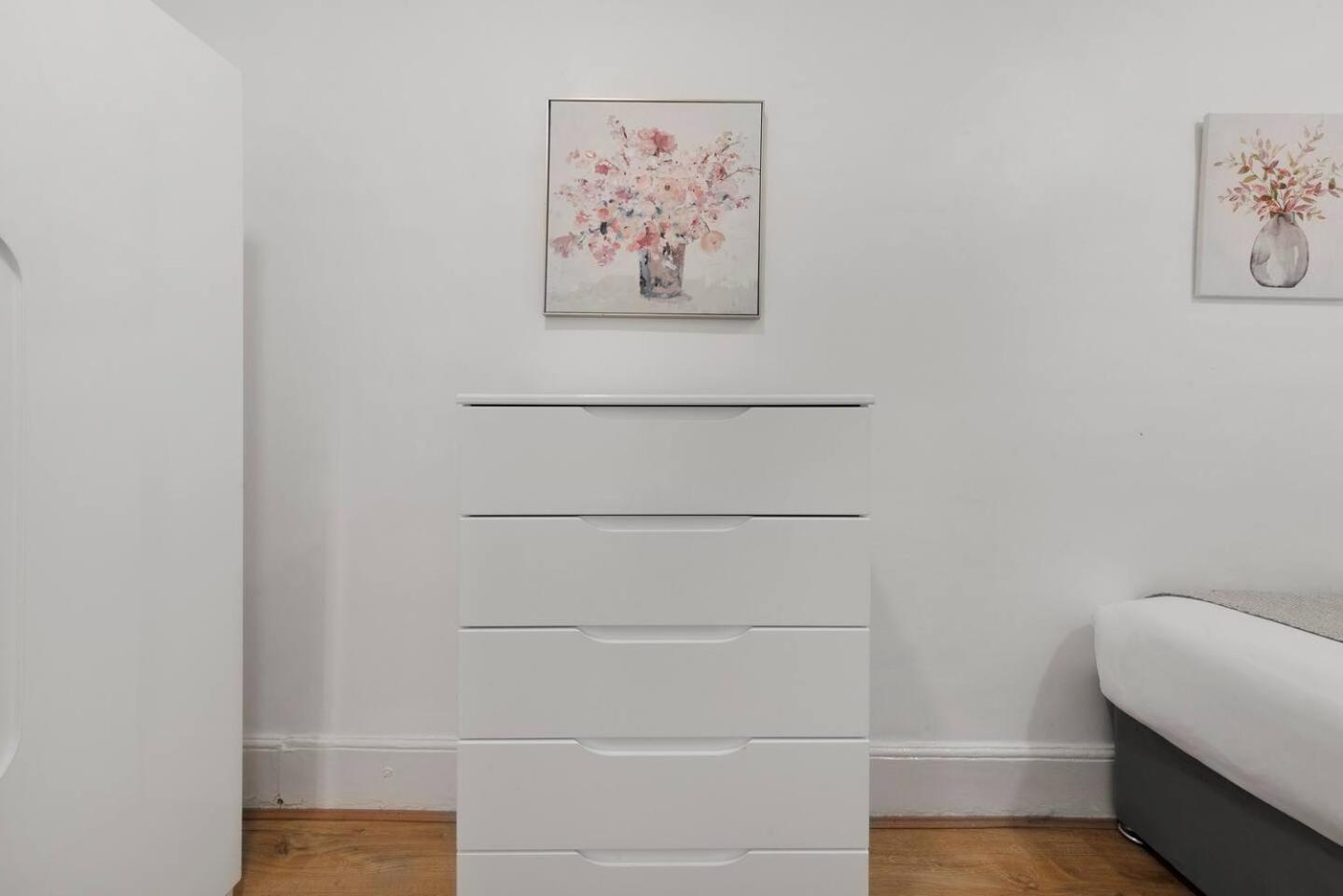 2 Bed Piccadilly Apartment 3 London Eksteriør billede